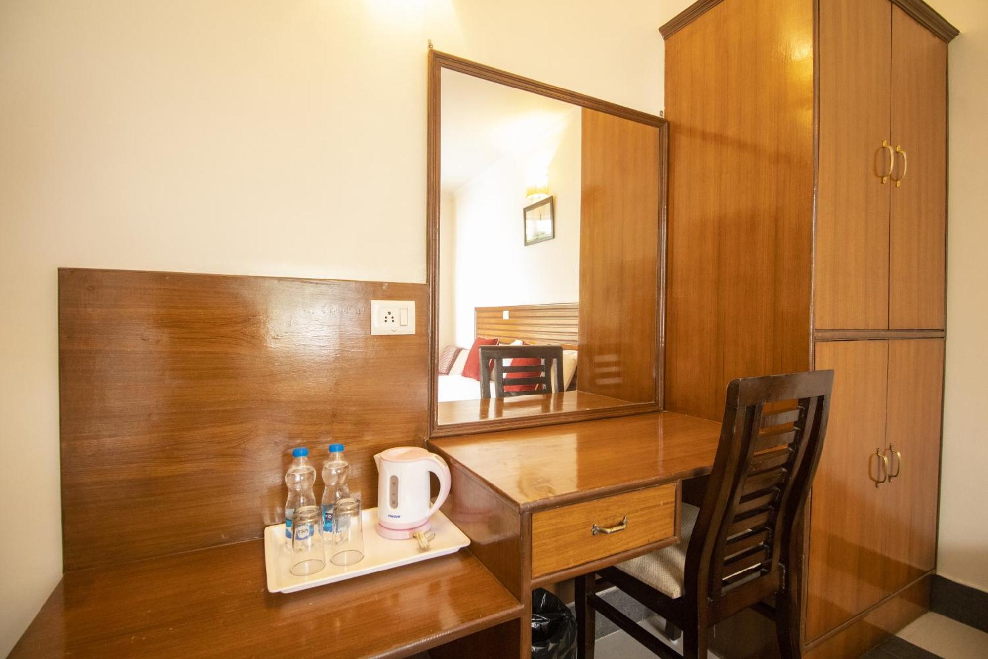 Wow Stayz2 Hotel The Lodge 다람샬라 외부 사진