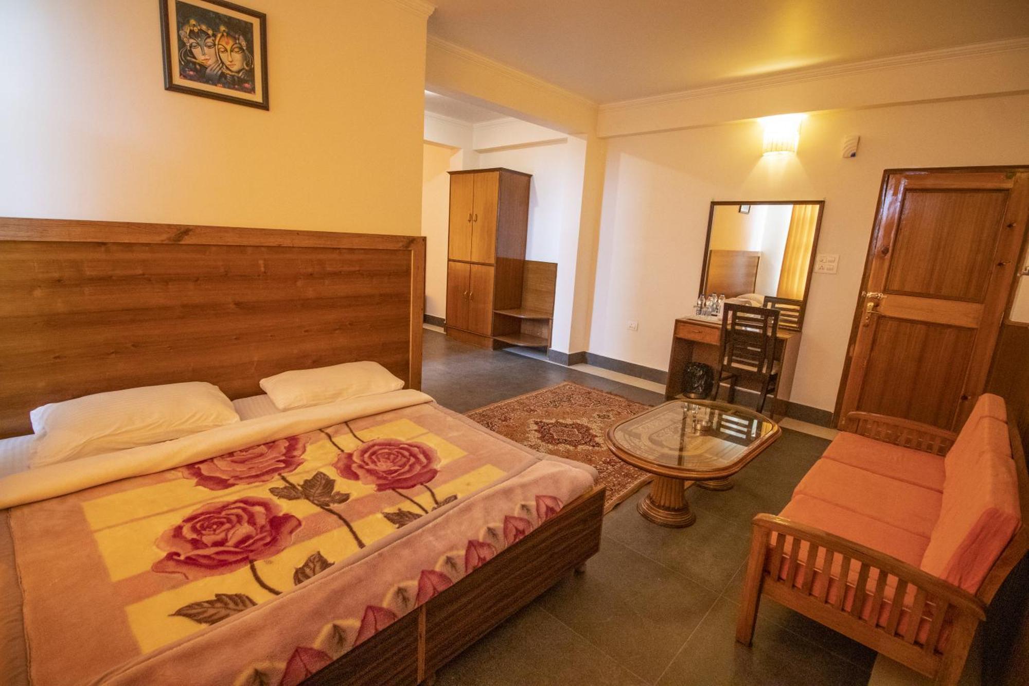 Wow Stayz2 Hotel The Lodge 다람샬라 외부 사진