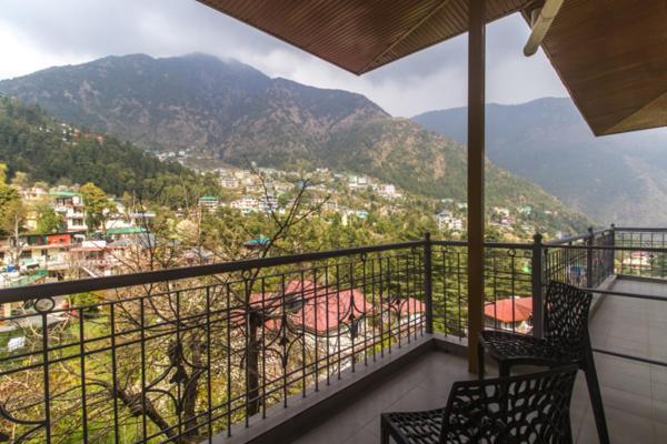 Wow Stayz2 Hotel The Lodge 다람샬라 외부 사진