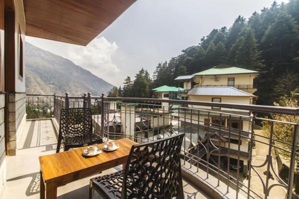 Wow Stayz2 Hotel The Lodge 다람샬라 외부 사진