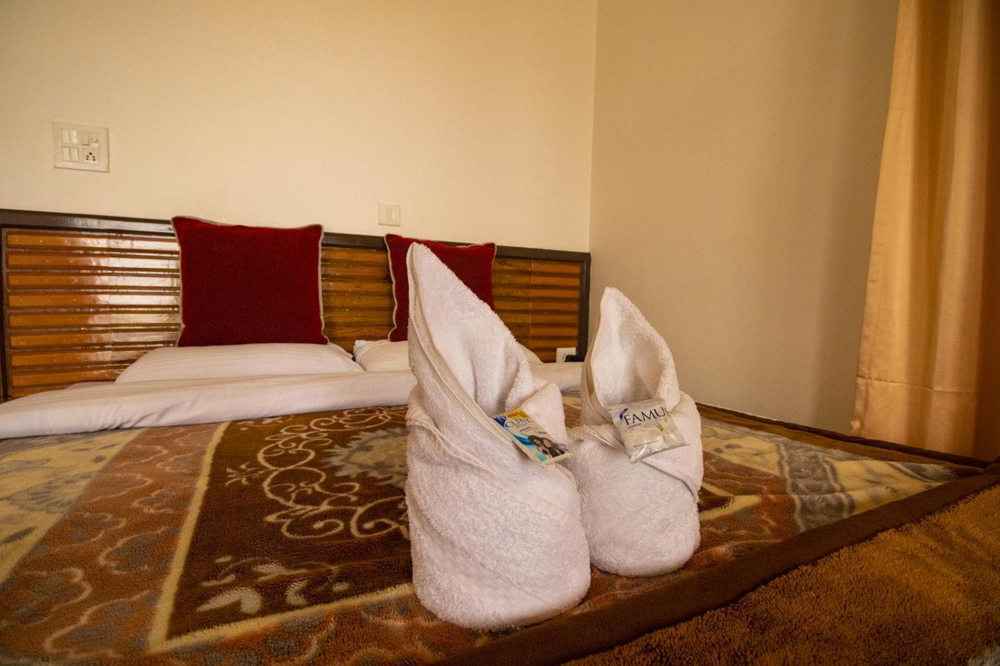 Wow Stayz2 Hotel The Lodge 다람샬라 외부 사진