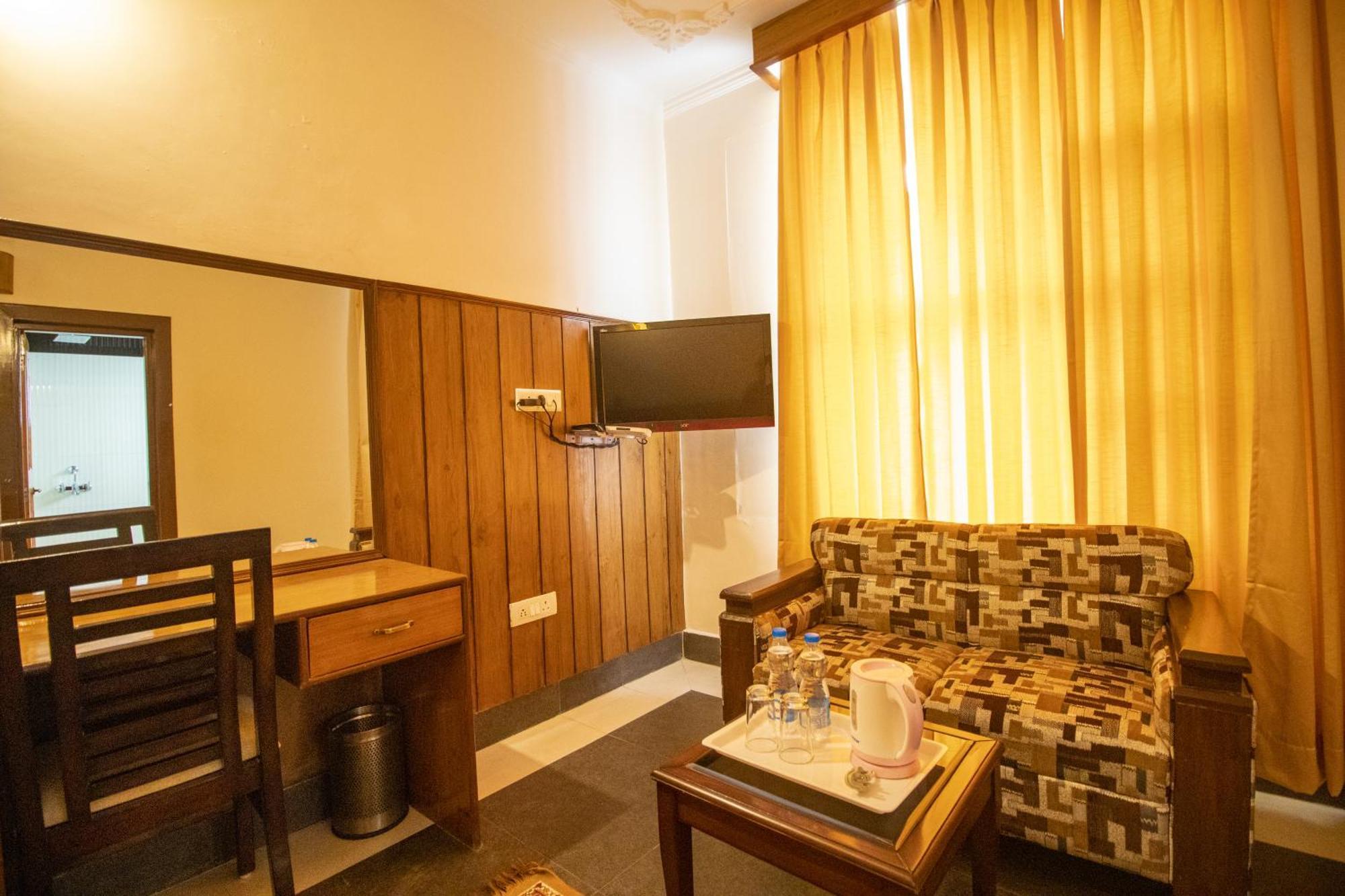 Wow Stayz2 Hotel The Lodge 다람샬라 외부 사진