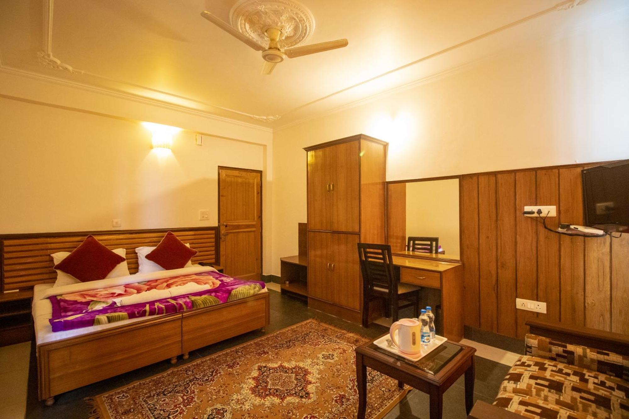 Wow Stayz2 Hotel The Lodge 다람샬라 외부 사진