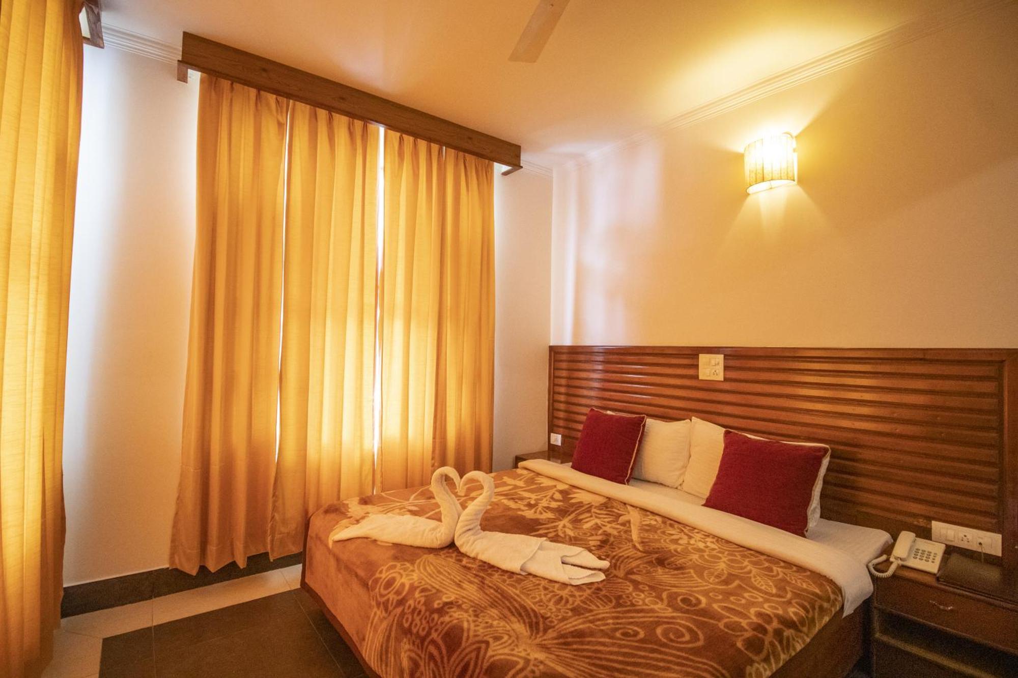 Wow Stayz2 Hotel The Lodge 다람샬라 외부 사진