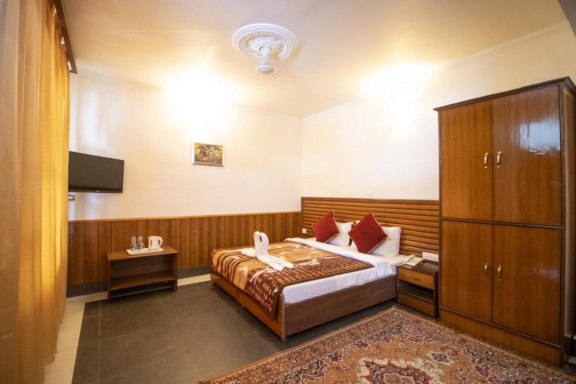 Wow Stayz2 Hotel The Lodge 다람샬라 외부 사진