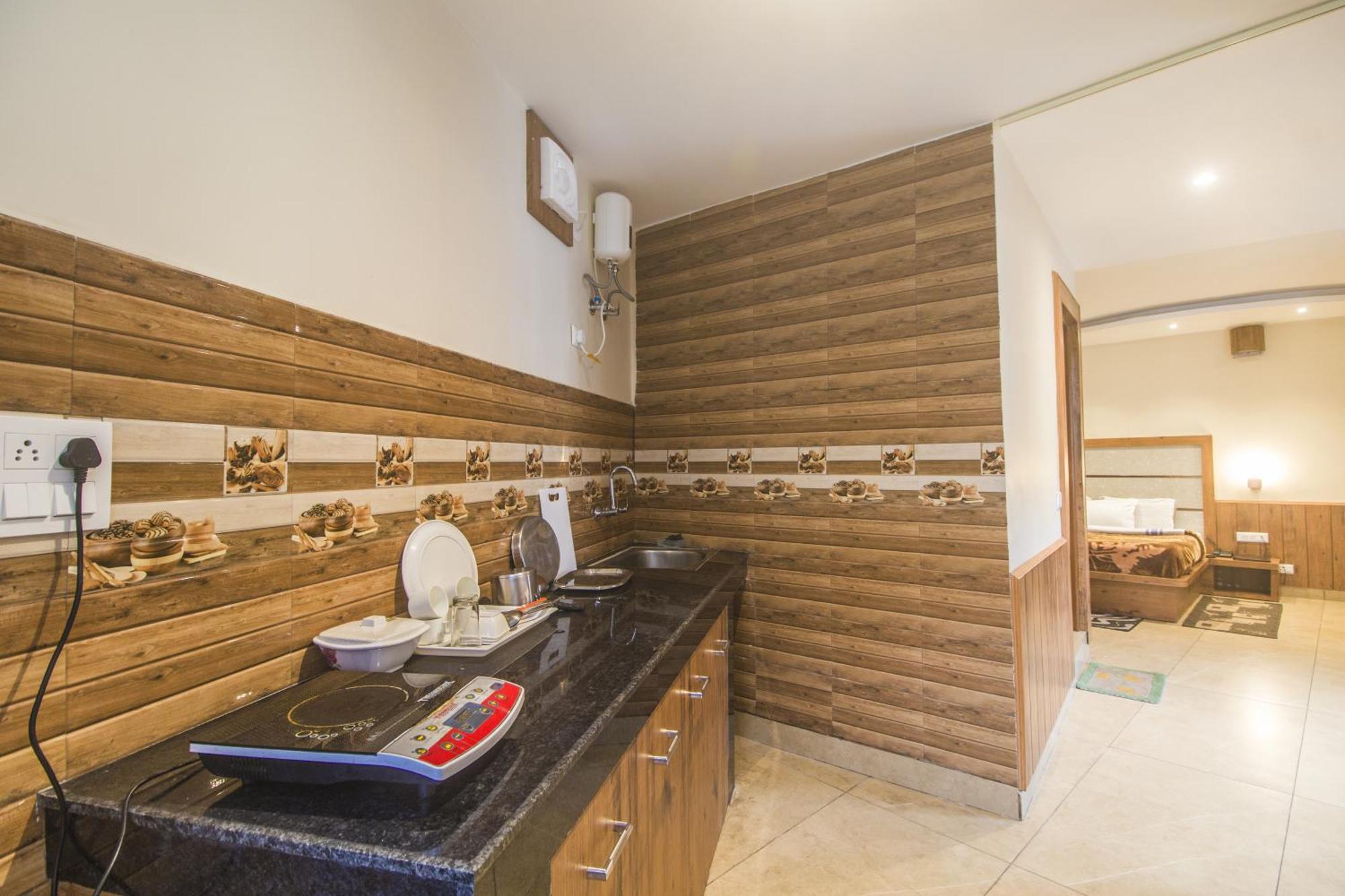 Wow Stayz2 Hotel The Lodge 다람샬라 외부 사진